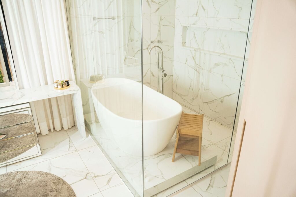Bathtubs and shower systems